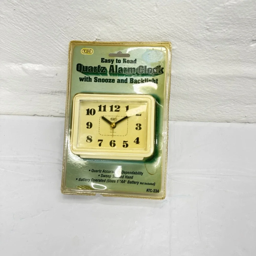 Vintage Retro, Quartz Alarm Clock Futuristic Looking New In Package ATC‎ – 234
